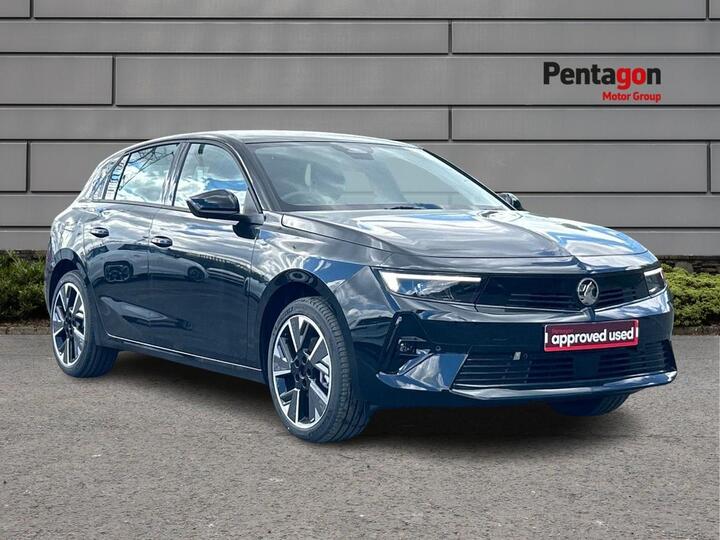 Vauxhall Astra Electric 54kWh Design Auto 5dr Vauxhall Astra Electric 54kWh Design Auto 5dr