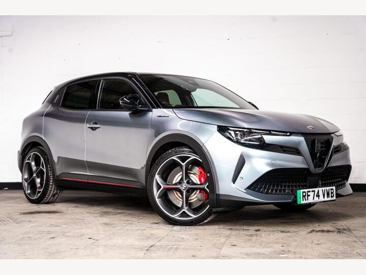 Alfa Romeo Junior 54kWh Elettrica Veloce Auto 5dr