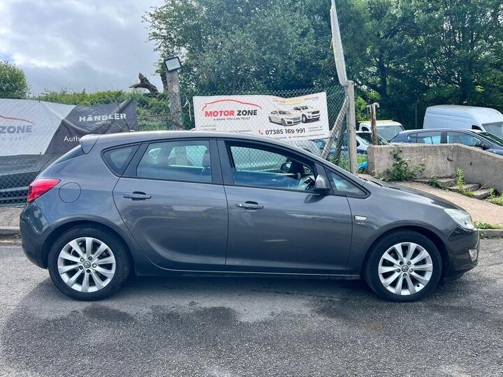 Vauxhall Astra 1.7 CDTi EcoFLEX Active Euro 5 5dr