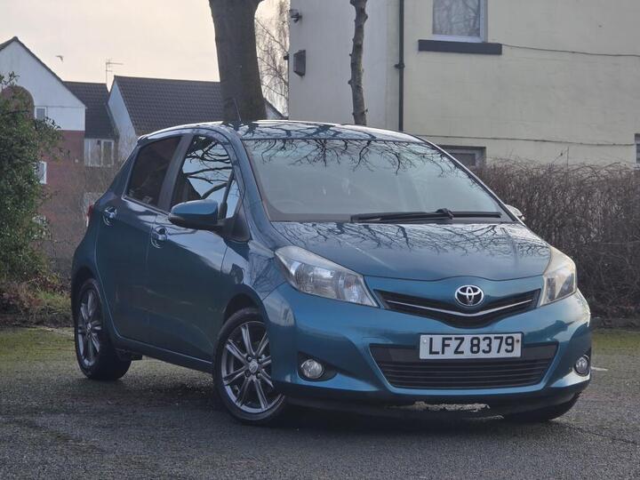 Toyota YARIS HATCHBACK 1.33 Dual VVT-i SR Euro 5 5dr