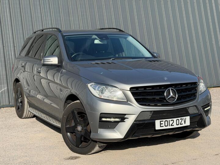 Mercedes-Benz M Class 3.0 ML350 V6 BlueTEC Sport G-Tronic 4WD Euro 6 (s/s) 5dr Mercedes-Benz M Class 3.0 ML350 V6 BlueTEC Sport G-Tronic 4WD Euro 6 (s/s) 5dr