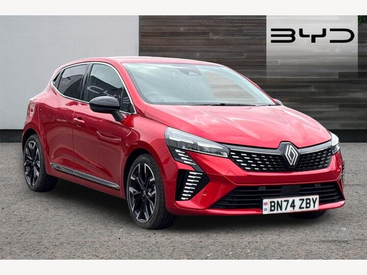 Renault Clio 1.6 E-TECH Techno Auto Euro 6 (s/s) 5dr Renault Clio 1.6 E-TECH Techno Auto Euro 6 (s/s) 5dr