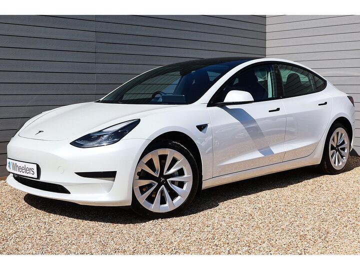 Tesla Model 3 Auto RWD 4dr