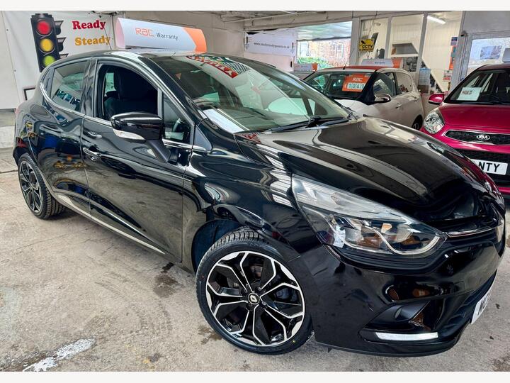 Renault Clio 0.9 TCe Iconic Euro 6 (s/s) 5dr Renault Clio 0.9 TCe Iconic Euro 6 (s/s) 5dr