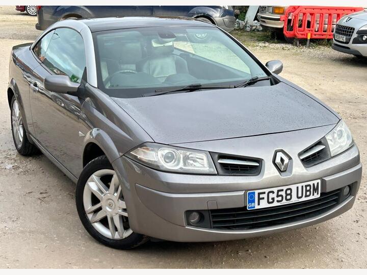 Renault Megane 1.6 VVT Dynamique S 2dr Renault Megane 1.6 VVT Dynamique S 2dr