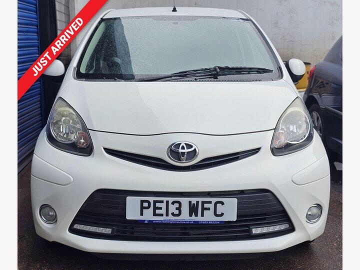 Toyota AYGO 1.0 VVT-i Fire Euro 5 3dr Toyota AYGO 1.0 VVT-i Fire Euro 5 3dr