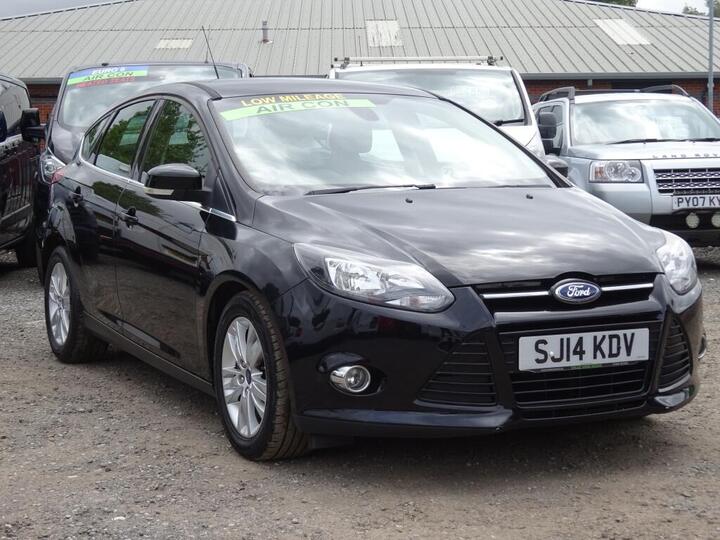 Ford FOCUS 1.6 TDCi Titanium Navigator Euro 5 (s/s) 5dr