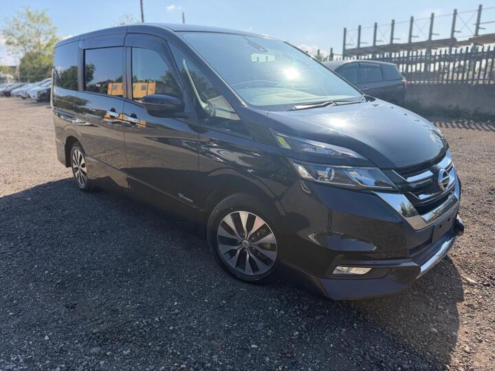 Nissan Serena 2.0 HIGHWAY STAR V SPORT PETROL HYBRID