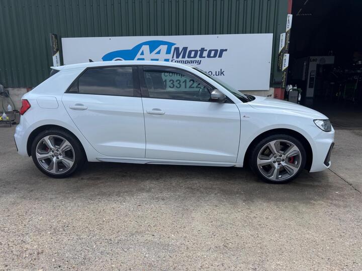 Audi A1 2.0 TFSI 40 S Line Competition Sportback S Tronic Euro 6 (s/s) 5dr