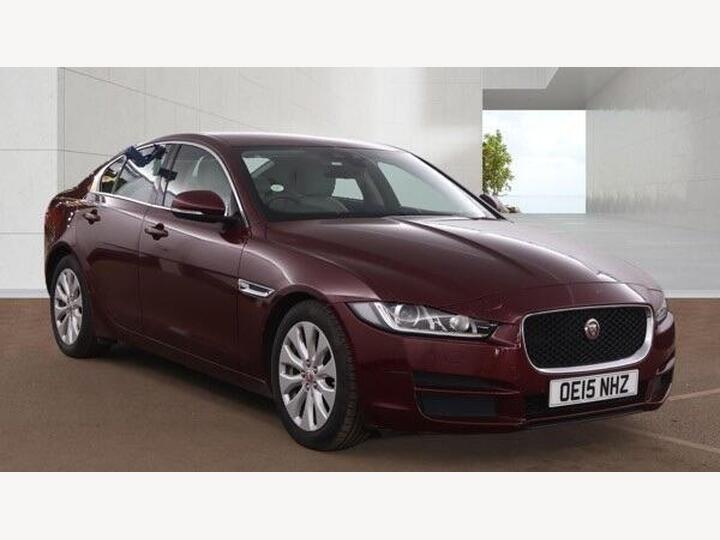 Jaguar XE 2.0d Portfolio Auto Euro 6 (s/s) 4dr