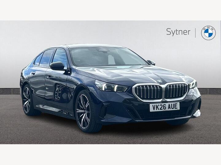 BMW 5 SERIES 2.0 530e 22.1kWh M Sport Steptronic Euro 6 (s/s) 4dr BMW 5 SERIES 2.0 530e 22.1kWh M Sport Steptronic Euro 6 (s/s) 4dr