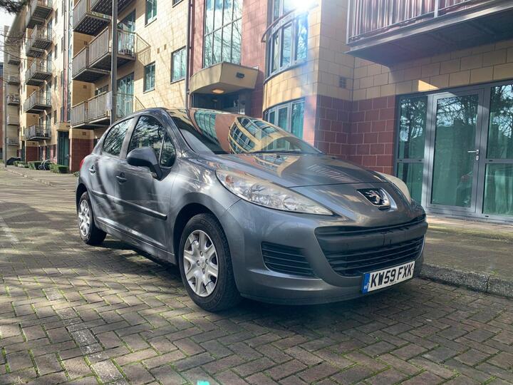 Peugeot 207 1.4 S Euro 5 5dr (A/C) Peugeot 207 1.4 S Euro 5 5dr (A/C)