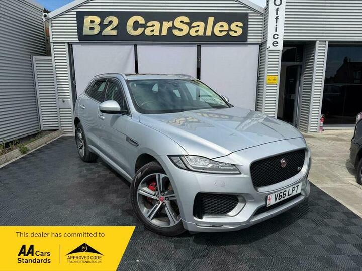 Jaguar F-PACE 3.0 D300 V6 S Auto AWD Euro 6 (s/s) 5dr