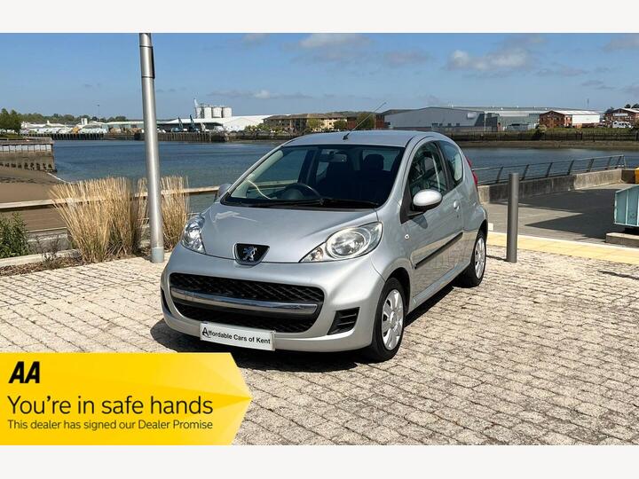Peugeot 107 1.0 12V Urban 2 Tronic Euro 4 3dr