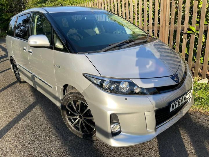 Toyota Estima 8 Seater Hybrid Automatic