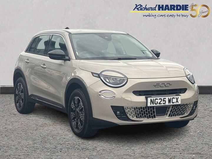 Fiat 600 1.2 MHEV E-DCT Euro 6 (s/s) 5dr