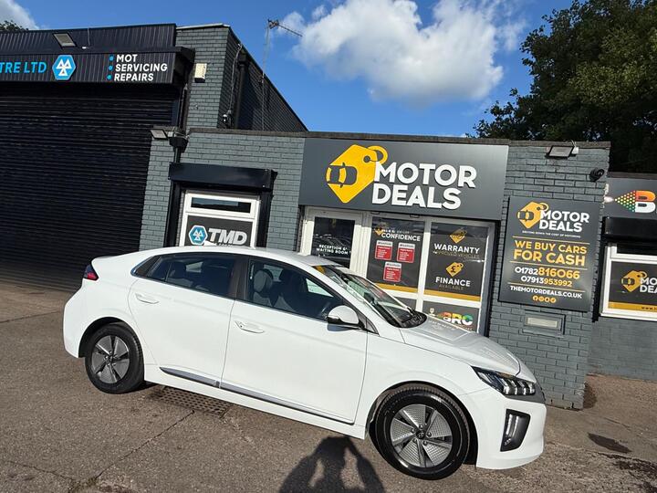 Hyundai IONIQ 1.6 H-GDi Premium DCT Euro 6 (s/s) 5dr Hyundai IONIQ 1.6 H-GDi Premium DCT Euro 6 (s/s) 5dr