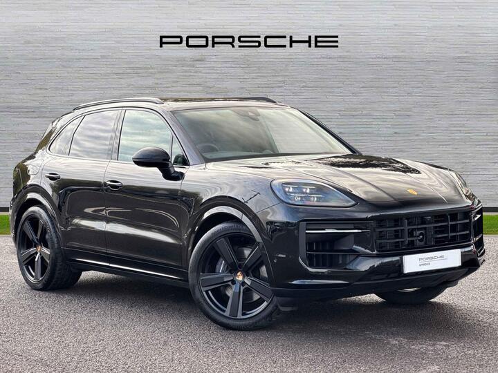 Porsche Cayenne 3.0 V6 E-Hybrid 25.9kWh Black Edition TiptronicS 4WD Euro 6 (s/s) 5dr