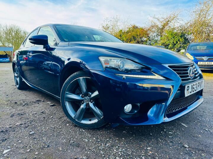 Lexus IS 2.5 300h Premier E-CVT Euro 5 (s/s) 4dr
