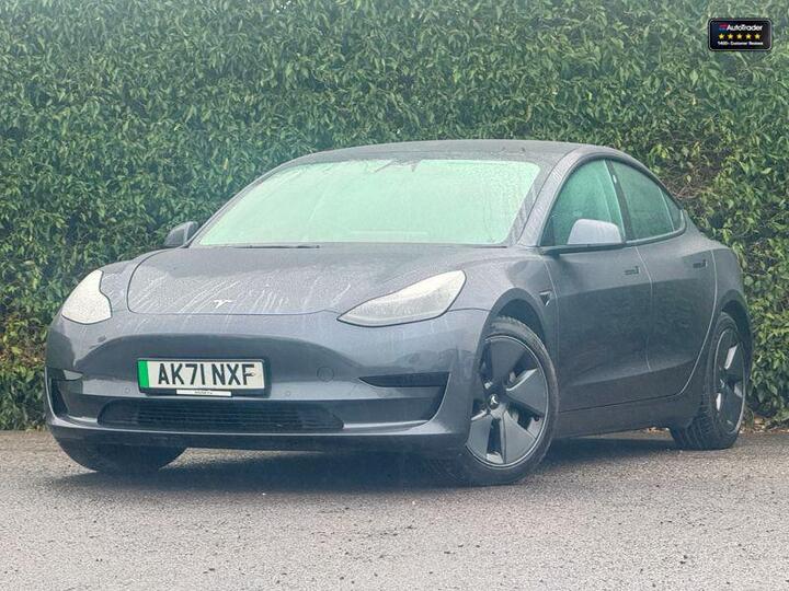 Tesla Model 3 Standard Range Plus Auto RWD 4dr