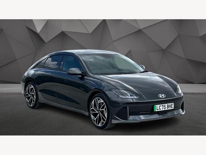 Hyundai IONIQ 6 77.4kWh Premium Auto AWD 4dr Hyundai IONIQ 6 77.4kWh Premium Auto AWD 4dr