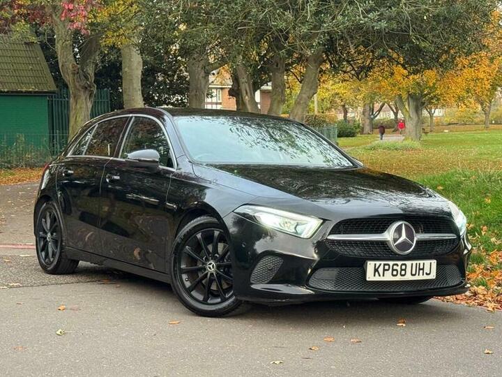 Mercedes-Benz A Class 1.5 A180d Sport (Executive) 7G-DCT Euro 6 (s/s) 5dr Mercedes-Benz A Class 1.5 A180d Sport (Executive) 7G-DCT Euro 6 (s/s) 5dr