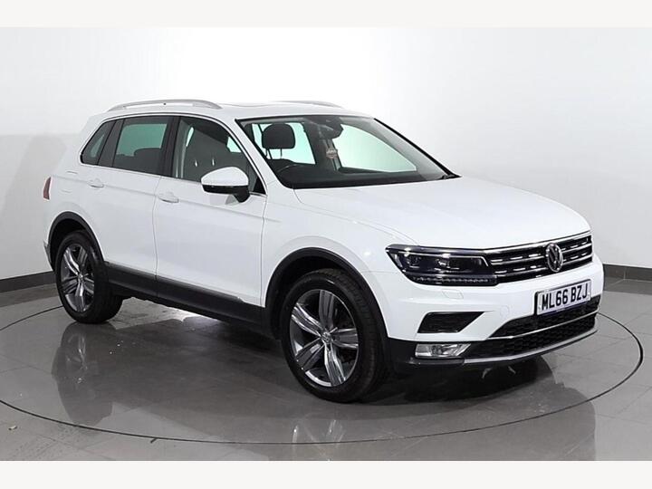 Volkswagen TIGUAN 2.0 TDI BlueMotion Tech SEL 4Motion Euro 6 (s/s) 5dr