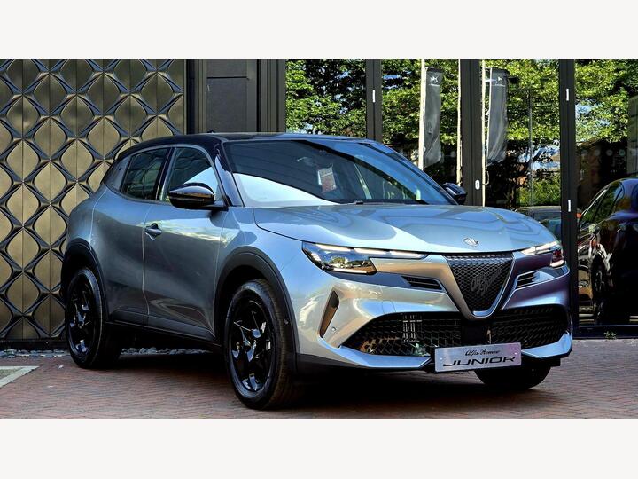 Alfa Romeo Junior 1.2 MHEV Ibrida E-DCT Euro 6 (s/s) 5dr