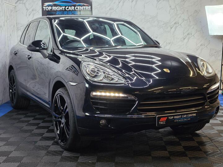Porsche Cayenne 3.0 TD V6 Tiptronic 4WD Euro 5 (s/s) 5dr Porsche Cayenne 3.0 TD V6 Tiptronic 4WD Euro 5 (s/s) 5dr