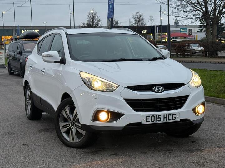 Hyundai Ix35 2.0 CRDi Premium Auto 4WD Euro 5 5dr Hyundai Ix35 2.0 CRDi Premium Auto 4WD Euro 5 5dr