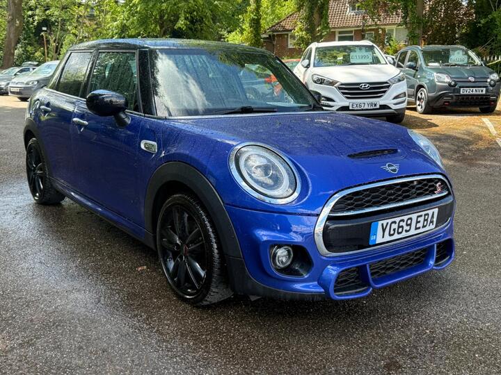 MINI Hatch 2.0 Cooper S Sport Steptronic Euro 6 (s/s) 5dr