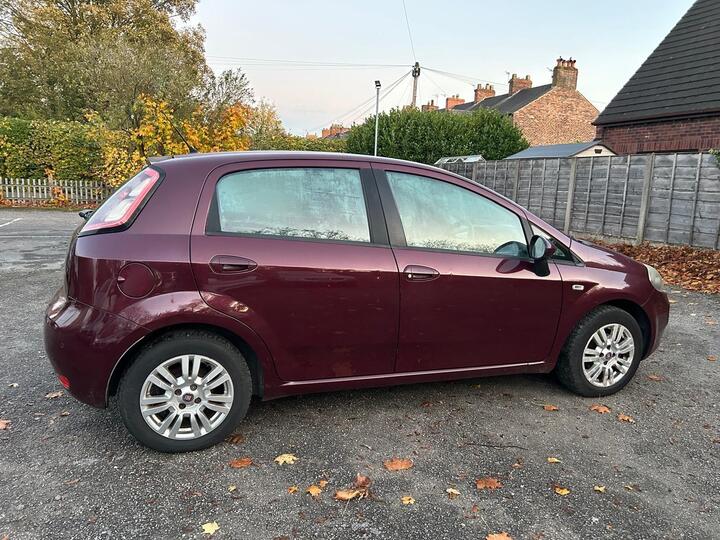 Fiat Punto 1.2 Easy Manual Euro 5 5dr
