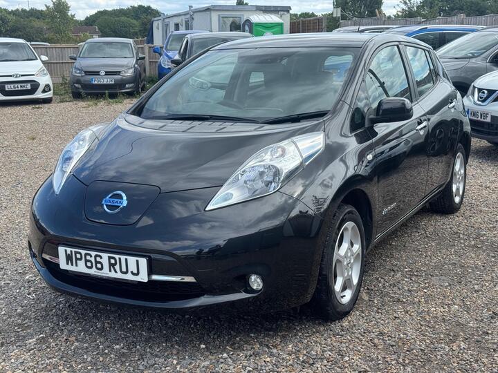 Nissan Leaf 30kWh Acenta Auto 5dr