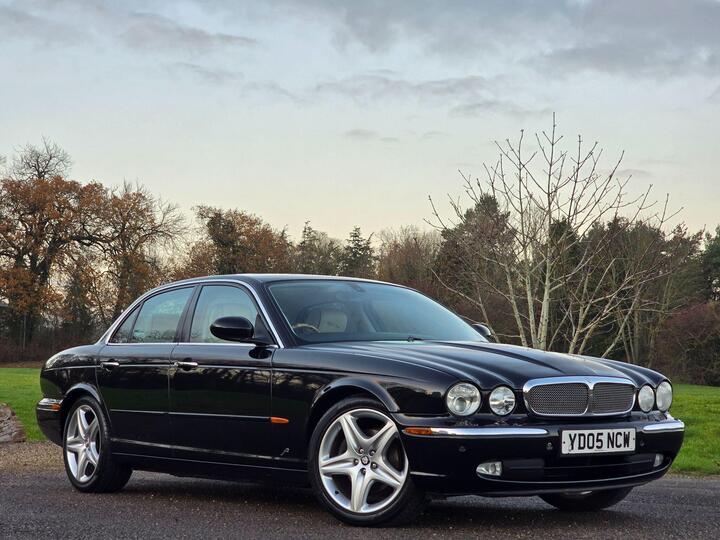 Jaguar XJ 4.2 XJ8 Sovereign 4dr