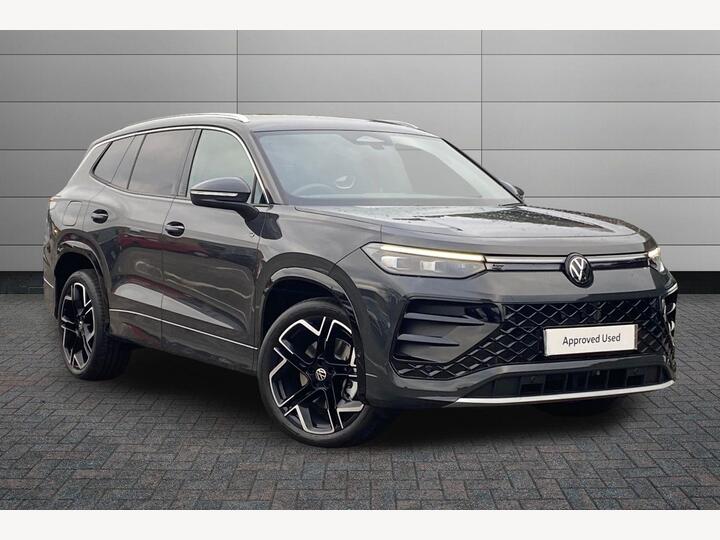 Volkswagen Tayron 1.5 TSI EHybrid 19.7kWh R-Line DSG Euro 6 (s/s) 5dr Volkswagen Tayron 1.5 TSI EHybrid 19.7kWh R-Line DSG Euro 6 (s/s) 5dr