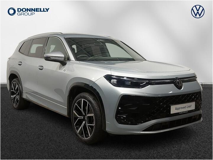 Volkswagen Tayron 2.0 TSI R-Line DSG 4Motion Euro 6 (s/s) 5dr Volkswagen Tayron 2.0 TSI R-Line DSG 4Motion Euro 6 (s/s) 5dr