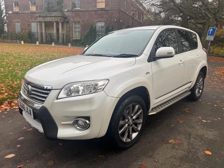 Toyota RAV4 2.2 D-CAT SR Auto 4WD Euro 5 5dr