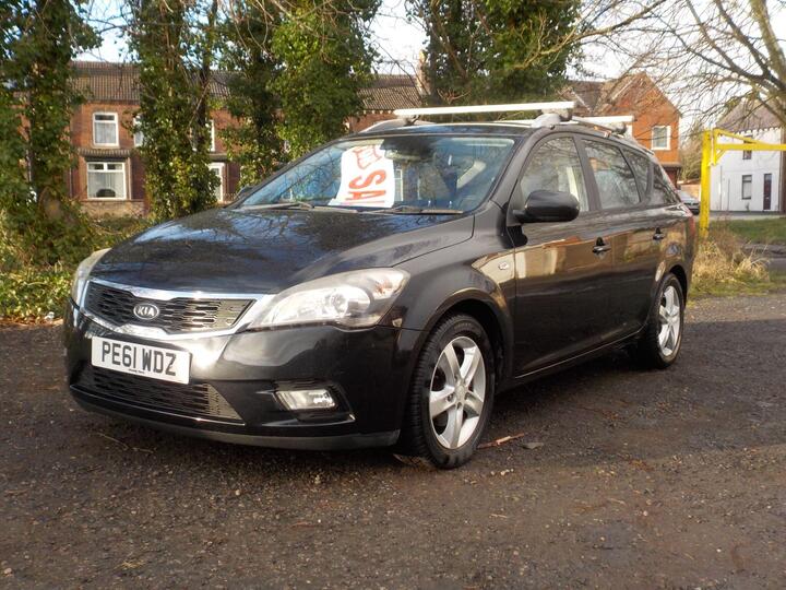 Kia Ceed 1.6 CRDi EcoDynamics 2 Sports Wagon Euro 5 (s/s) 5dr