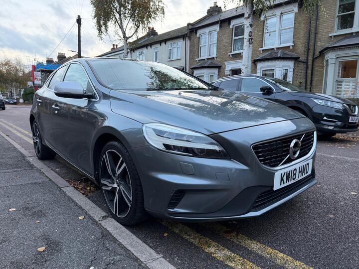 Volvo V40 2.0 D3 R-Design Pro Auto Euro 6 (s/s) 5dr