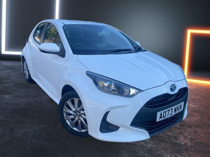 Toyota YARIS 1.5 VVT-h Icon E-CVT Euro 6 (s/s) 5dr