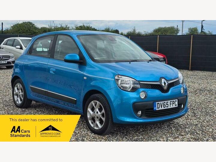 Renault Twingo 1.0 SCe Dynamique Euro 6 (s/s) 5dr Renault Twingo 1.0 SCe Dynamique Euro 6 (s/s) 5dr