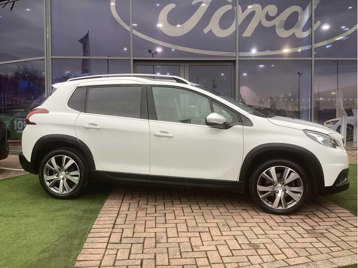 Peugeot 2008 1.2 PureTech GPF Allure Euro 6 (s/s) 5dr Peugeot 2008 1.2 PureTech GPF Allure Euro 6 (s/s) 5dr