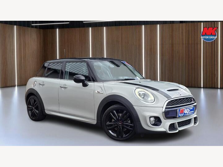 MINI HATCHBACK 2.0 Cooper S Works Euro 6 (s/s) 5dr