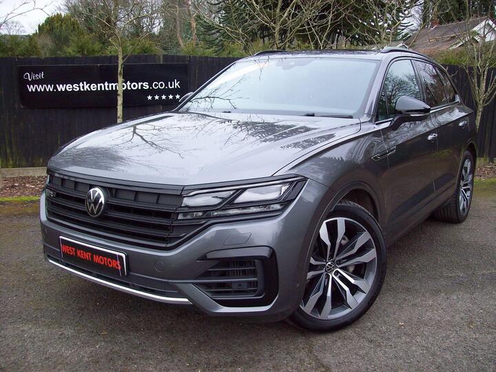 Volkswagen Touareg 3.0 TSI V6 Black Edition Tiptronic 4Motion Euro 6 (s/s) 5dr Volkswagen Touareg 3.0 TSI V6 Black Edition Tiptronic 4Motion Euro 6 (s/s) 5dr