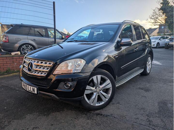 Mercedes-Benz M Class 3.0 ML300 CDI V6 BlueEfficiency Sport Tiptronic 4WD Euro 5 5dr