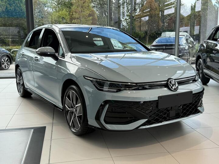 Volkswagen Golf 1.5 ETSI MHEV R-Line DSG Euro 6 (s/s) 5dr