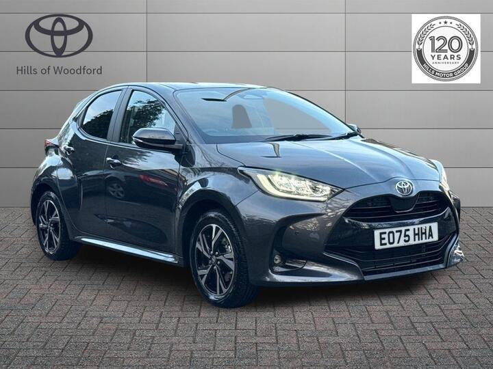 Toyota Yaris 1.5 VVT-h Design E-CVT Euro 6 (s/s) 5dr Toyota Yaris 1.5 VVT-h Design E-CVT Euro 6 (s/s) 5dr