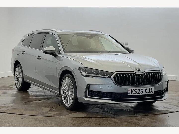 Skoda Superb Estate 2.0 TDI Laurin & Klement DSG 4WD Euro 6 (s/s) 5dr Skoda Superb Estate 2.0 TDI Laurin & Klement DSG 4WD Euro 6 (s/s) 5dr