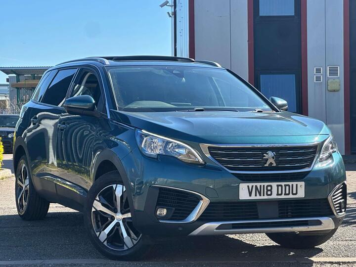 Peugeot 5008 1.2 PureTech Allure Euro 6 (s/s) 5dr Peugeot 5008 1.2 PureTech Allure Euro 6 (s/s) 5dr