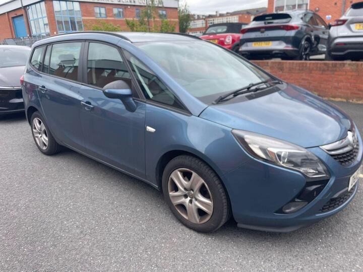 Vauxhall ZAFIRA TOURER 1.8 16V Exclusiv Euro 5 5dr